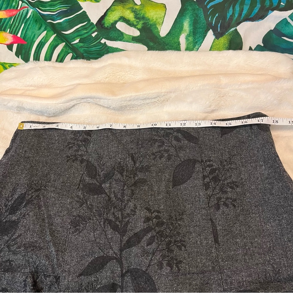 Banana Republic 14 Grey Black Floral Wool Blend Spring Summer Lined Mini Skirt - Picture 4 of 9